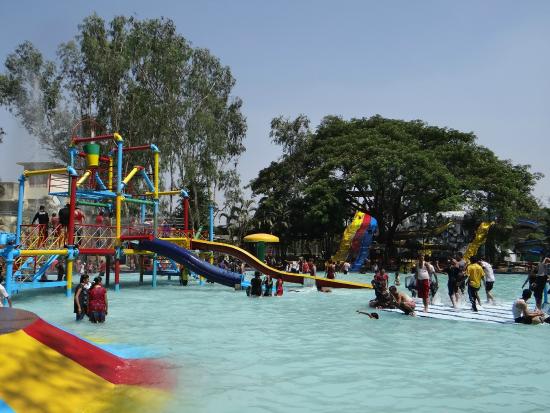 Anand_Sagar_resort.jpg