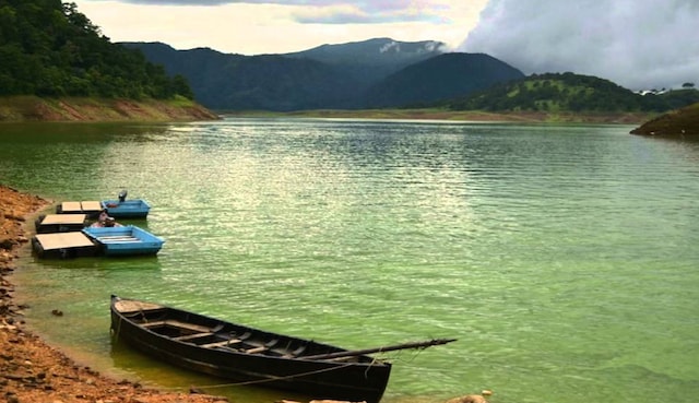 barapani-lake.jpg