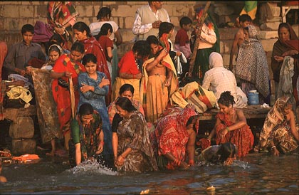bathing in ganga at varanasi.jpg