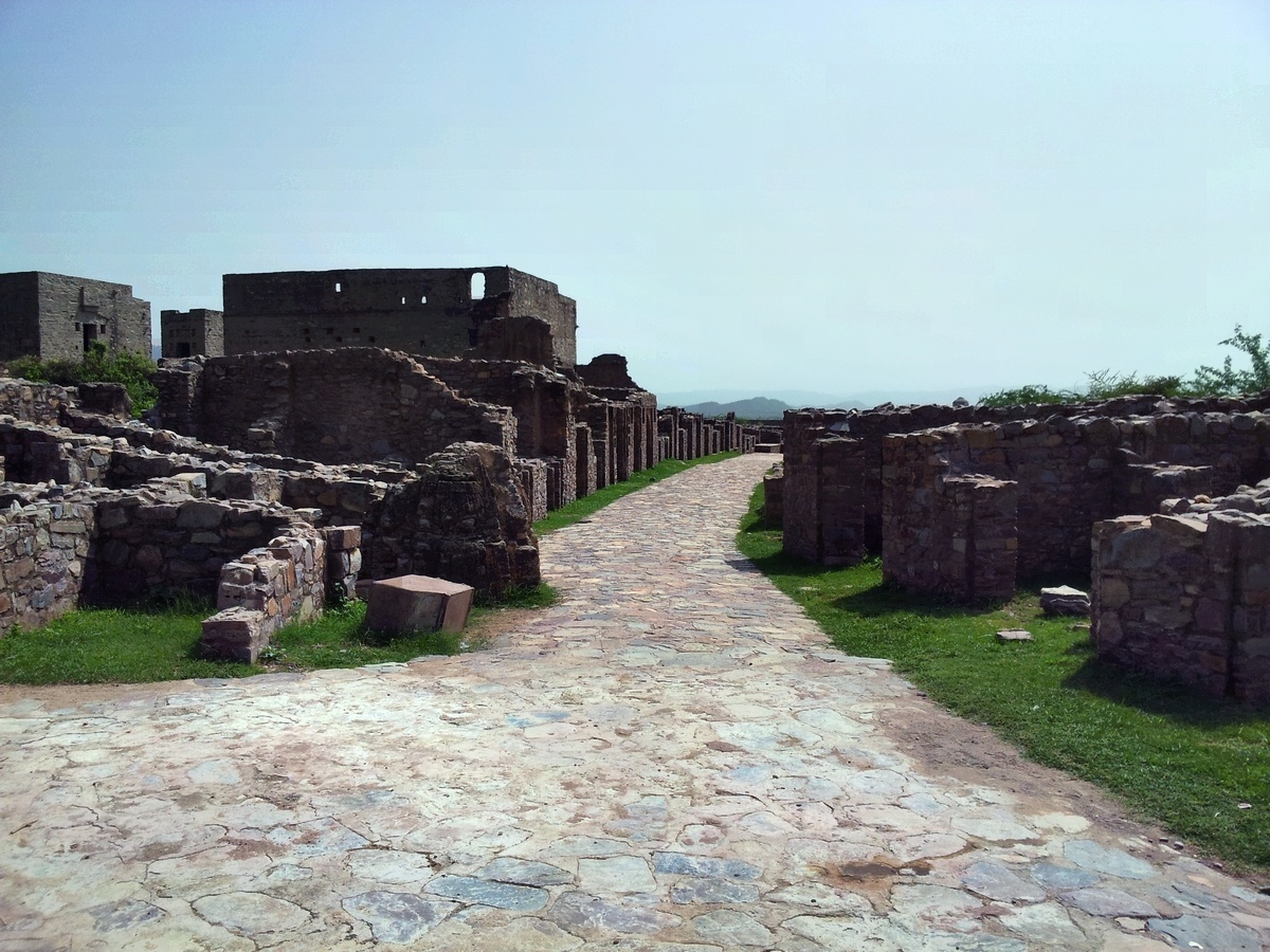 Bhangarh.jpg