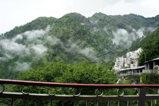 Bhawan-vaishno-devi.jpg