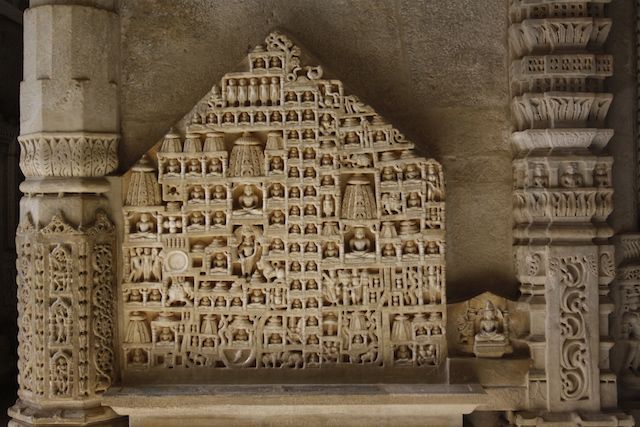 Carvings-in-Ranakpur-Jain-Temple-Complex​.jpg