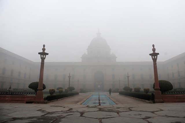 Fog-in-Delhi.jpg