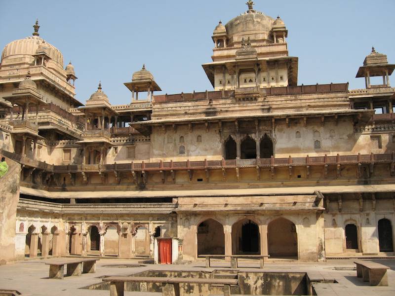 Jahangir Mahal in Orchha Fort.jpg