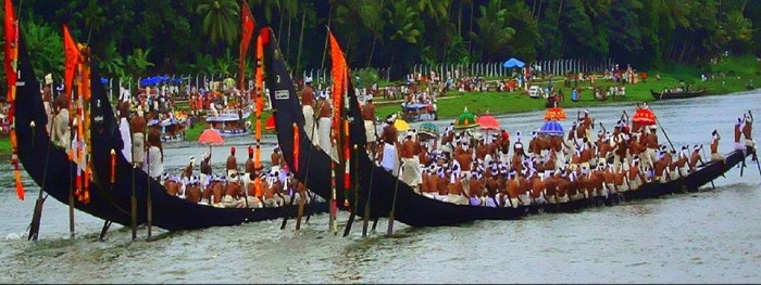 kerala-Vallamkalli-boat-race.jpg