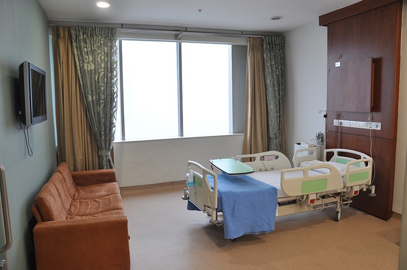 Kokilaben Dhirubhai Ambani Hospital and Medical Research Institute.jpg