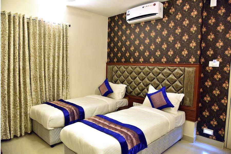Pine-Tree-Hotels.jpg