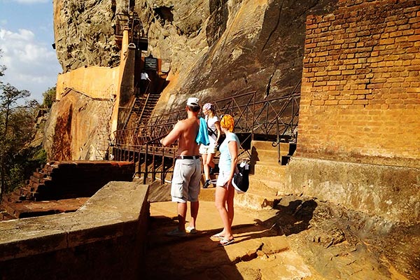 sigiriya-rock-castle-sri-lanka-0031.jpg