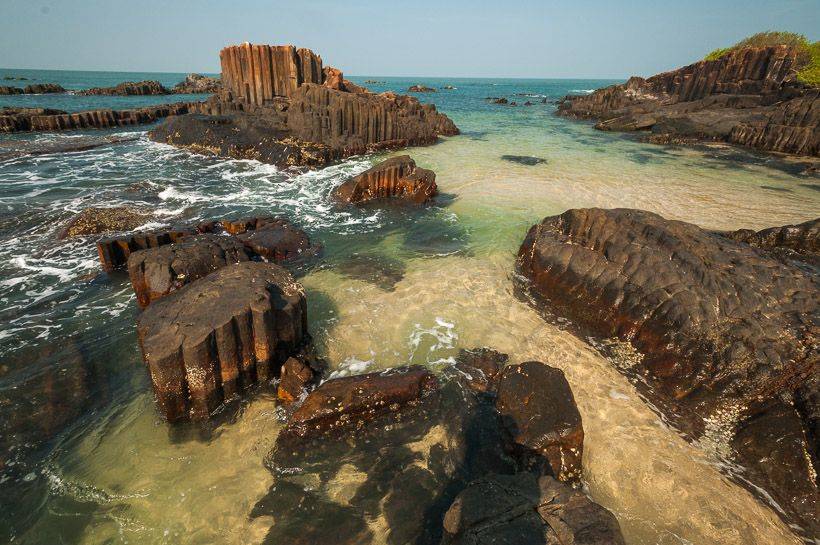 St-Mary's-Island-in-Karnataka.jpg