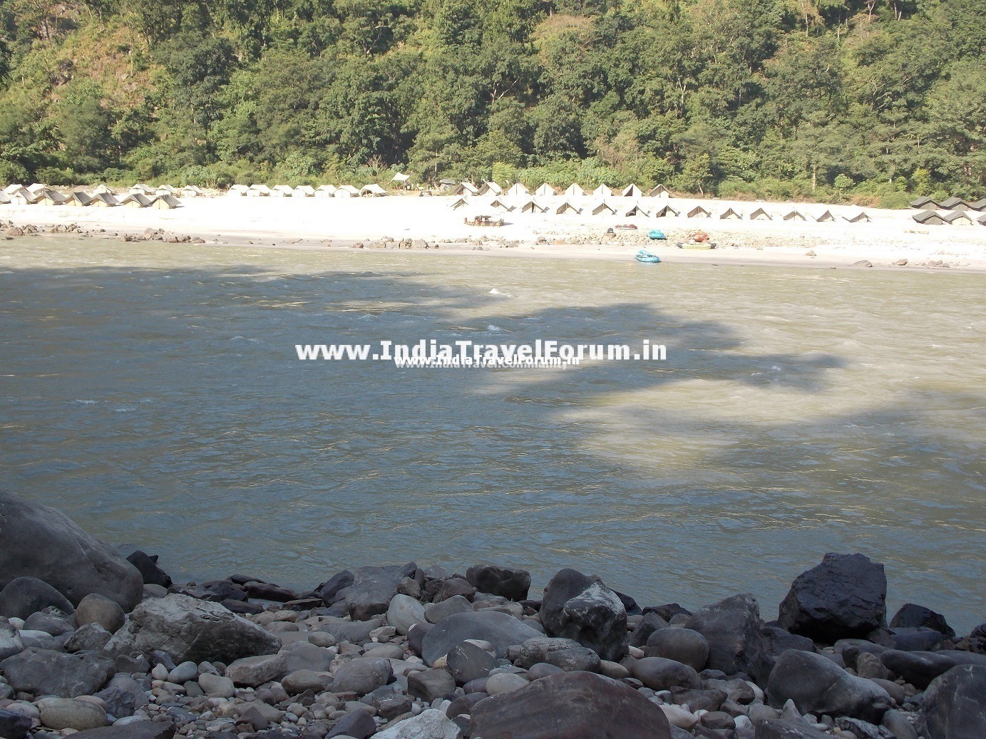 Beach huts in Rishikesh