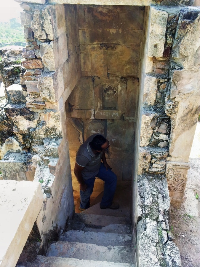 Bhangarh fort palace