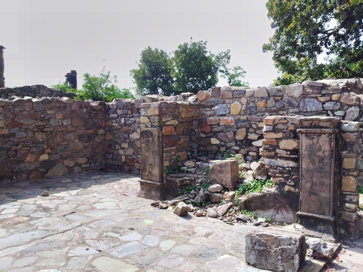 House at Bhangarh fort